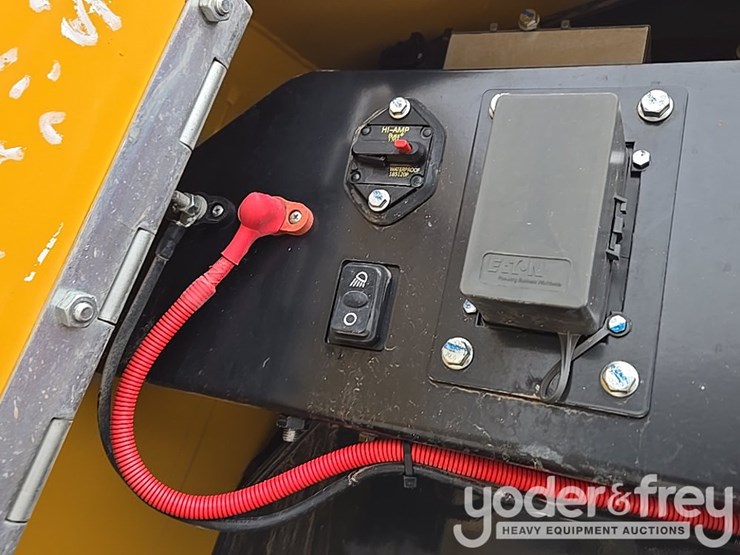 2019-deere-850l-lgp-image-119