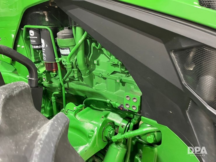 john-deere-8r-340-image-16