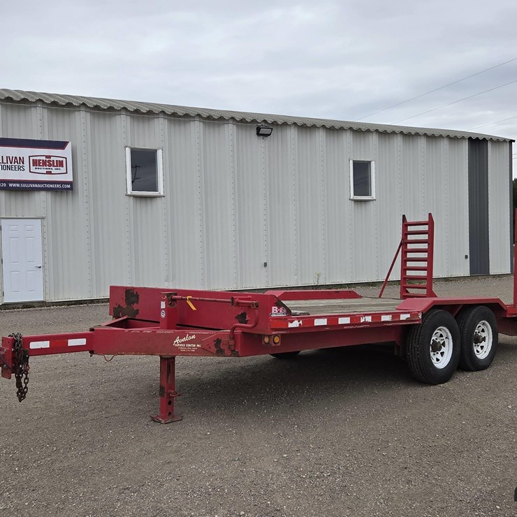 2004 Behnke T/A Flatbed Trailer