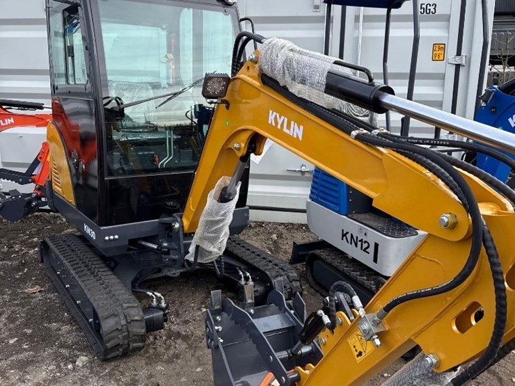 new-kylin-kn30-mini-excavator-image-2