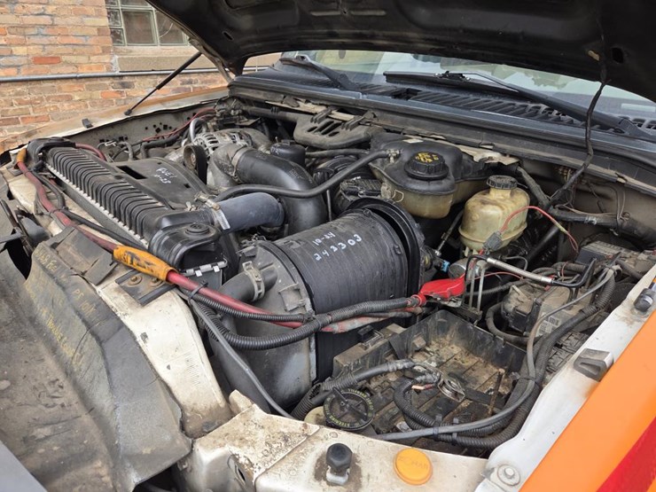 2005-ford-f550-xl-image-51