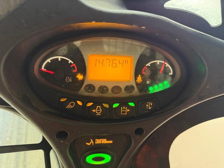 2021-bobcat-t770-image-23