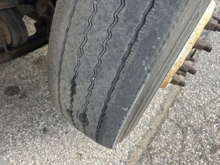 #1673-•-2002-international-workstar-tri-axle-dump-truck-image-64