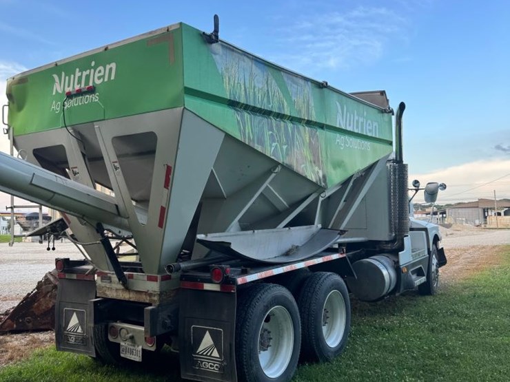 kenworth-t600-image-4