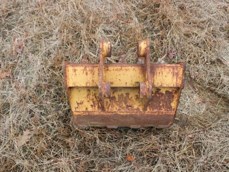 2-x-21-backhoe-bucket-image-2