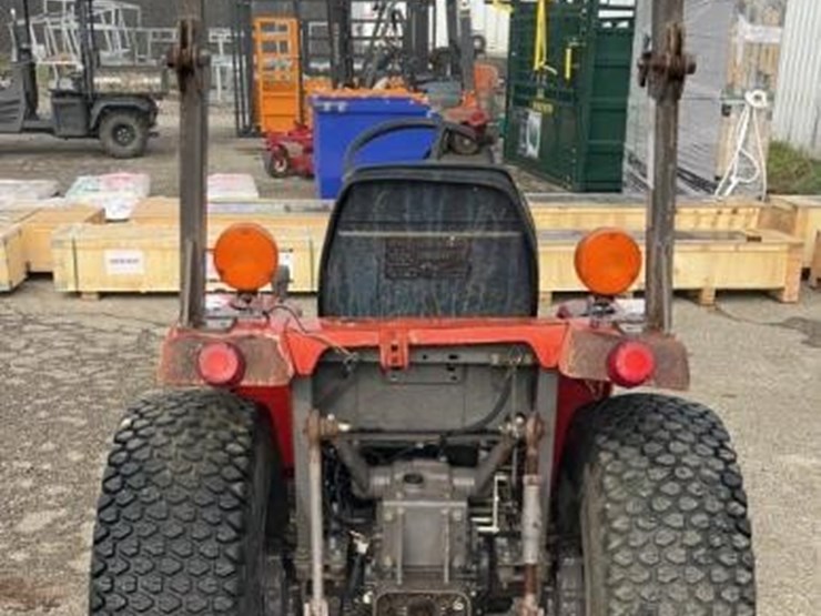 massey-ferguson-1220-image-3