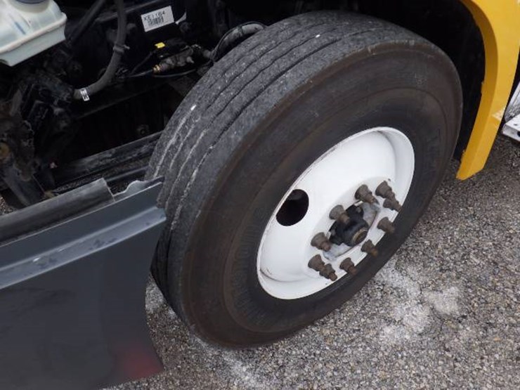 2019-freightliner-cascadia-126-image-23