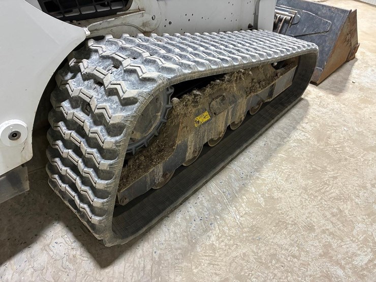 2023-bobcat-t770-image-17