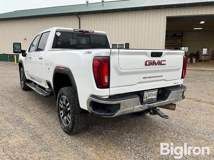 2022-gmc-sierra-2500-image-7