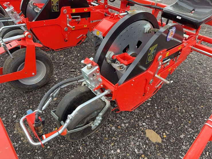 2021-checchi-&-magli-wolf-pro-image-30