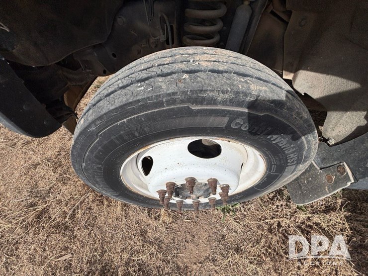 2011-ford-f550-image-20