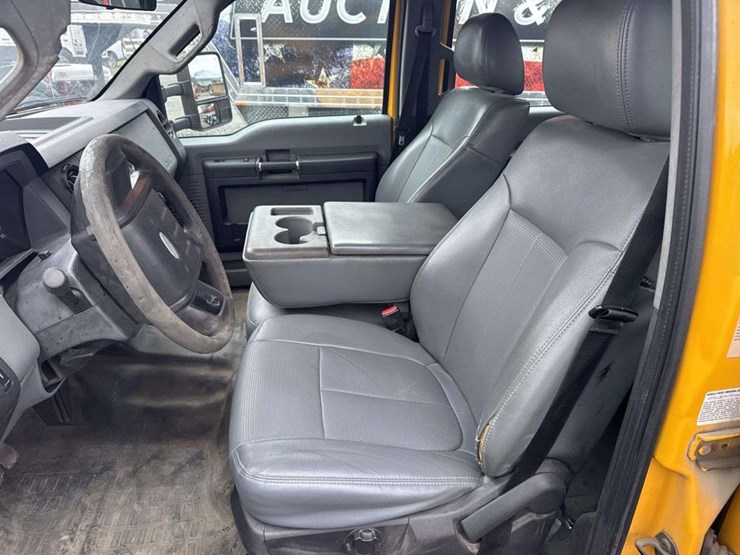 2013-ford-f350-image-24