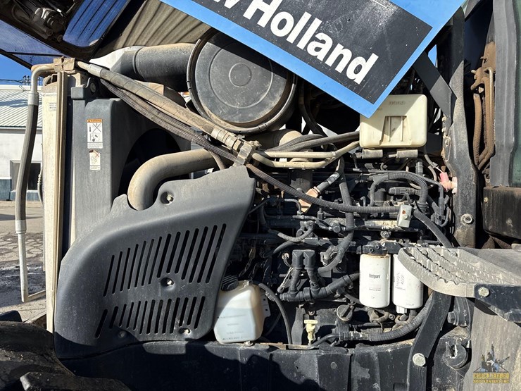 new-holland-tg215-image-22