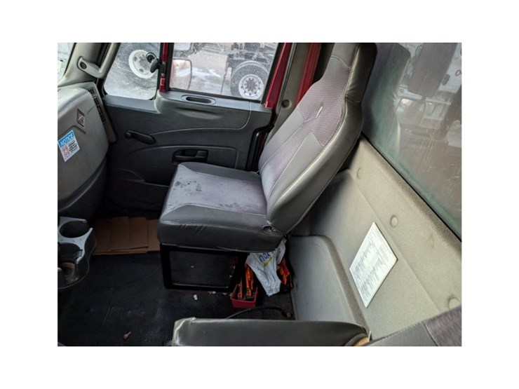 2014-international-durastar-4300-image-14