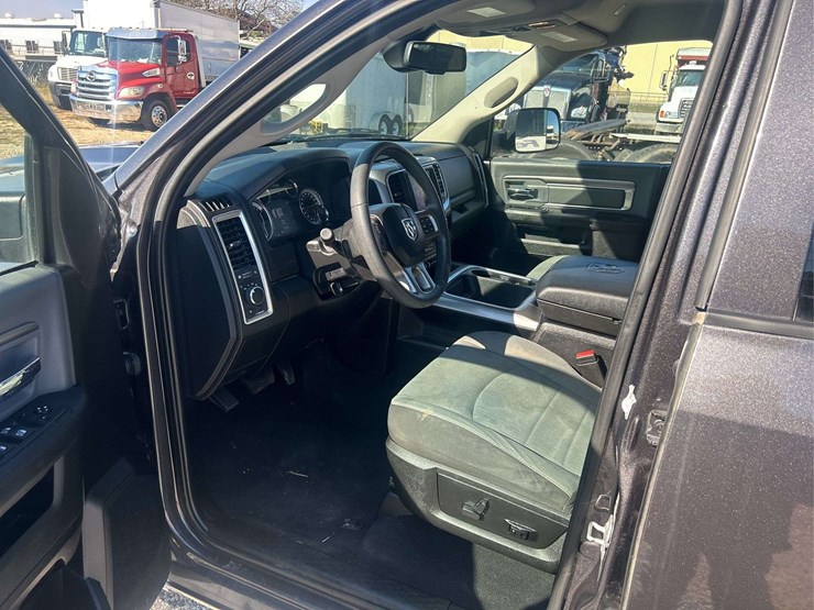 2023-dodge-1500-image-7