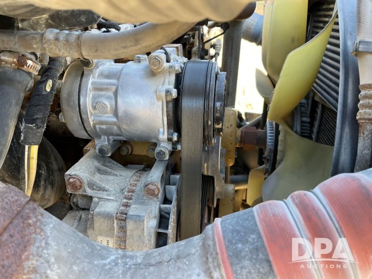 ford-f650-xlt-image-48