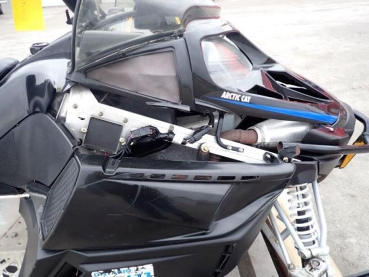 caterpillar-570-image-5