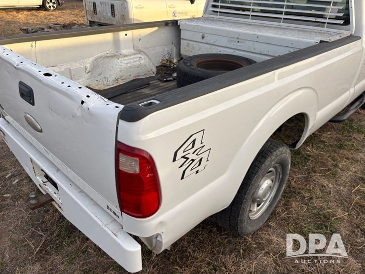ford-f250-xl-image-32
