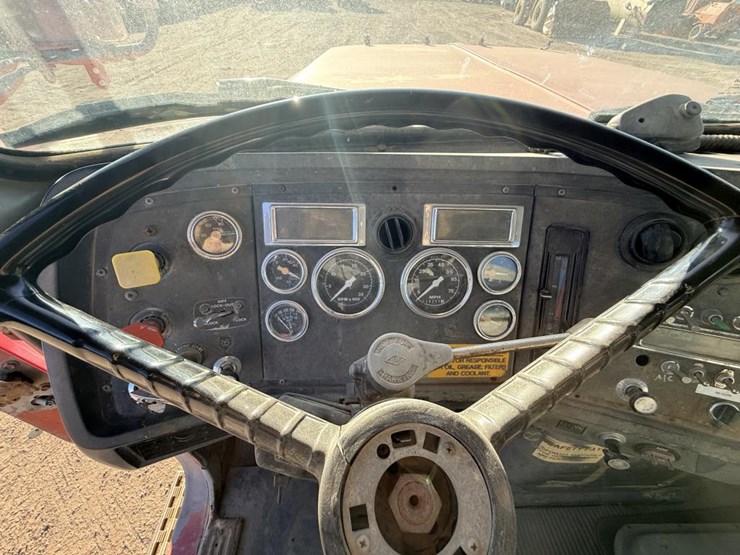 ford-ltl9000-image-33