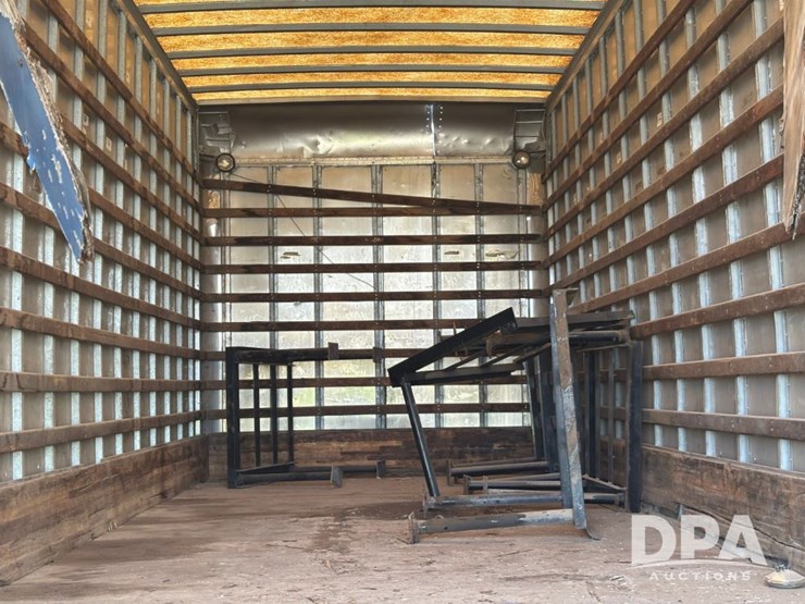 freightliner-fl106-image-37