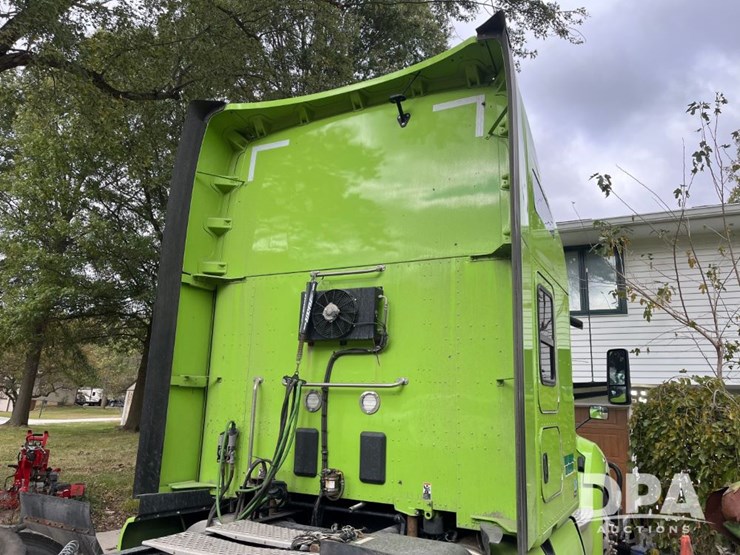 kenworth-t680-image-24