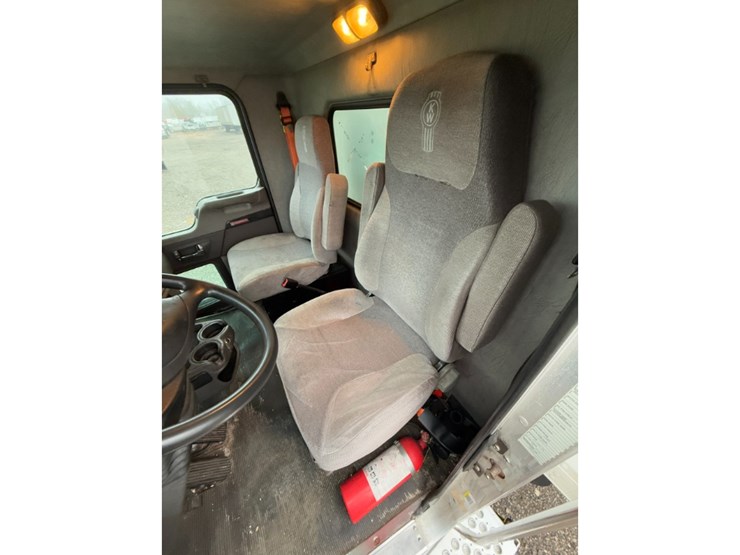 kenworth-t370-image-18