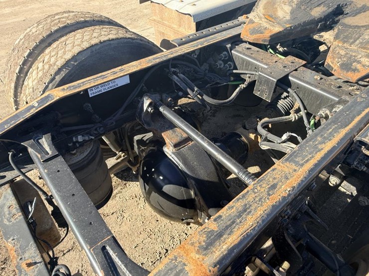 2017-international-prostar-image-28