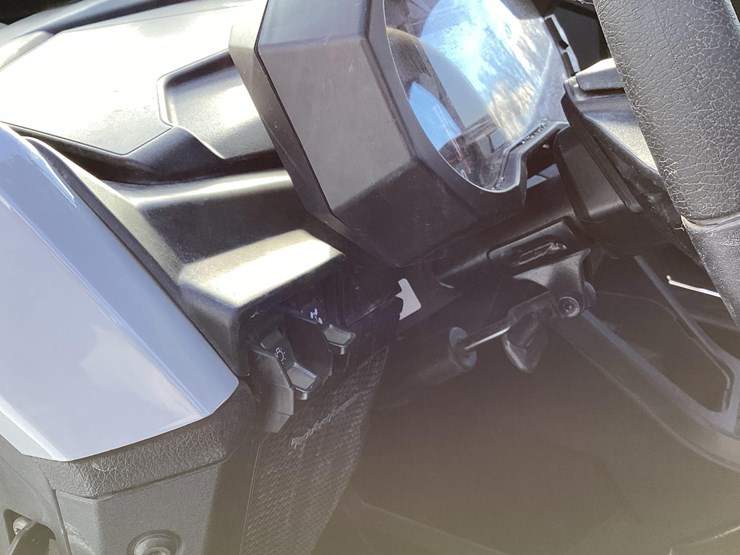 2023-polaris-razor-utility-vehicle-vn:292476-image-8