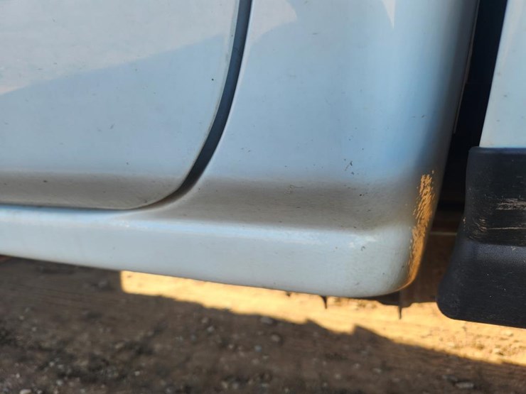 2017-chevrolet-2500-image-19