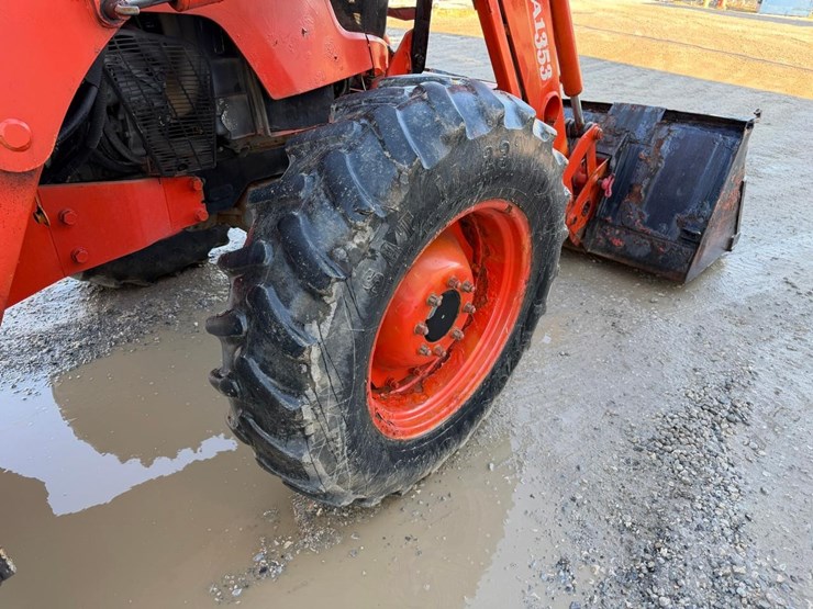 2016-kubota-m8560-image-20