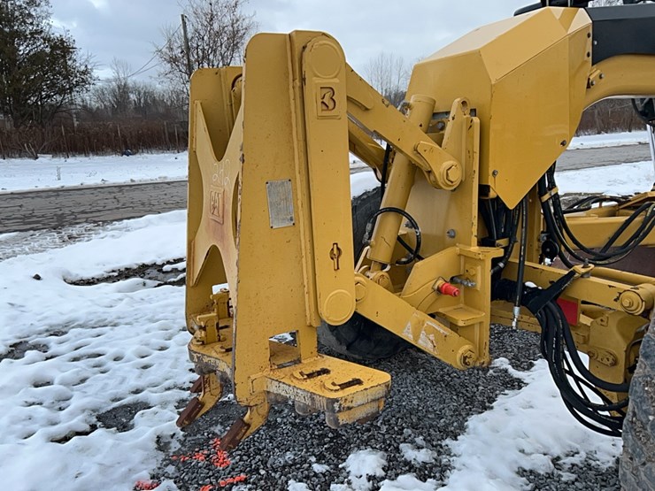 caterpillar-120m-image-3