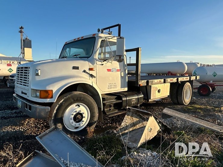 international-4700-image-2