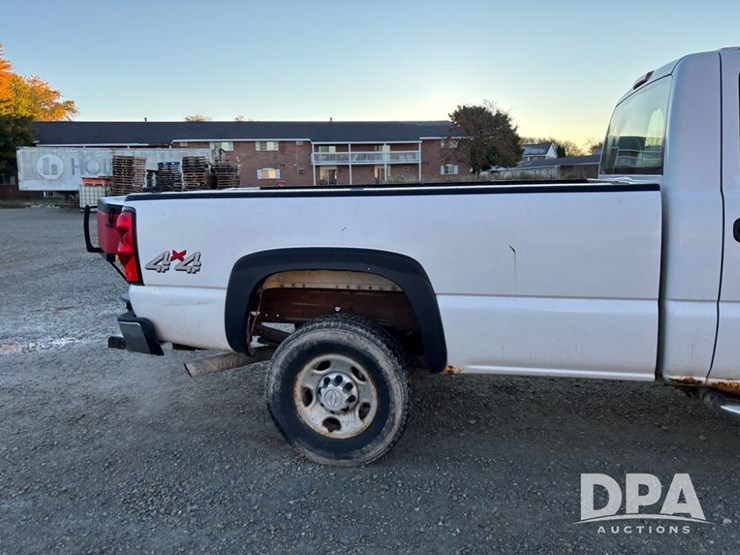 2006-chevrolet-2500hd-image-42