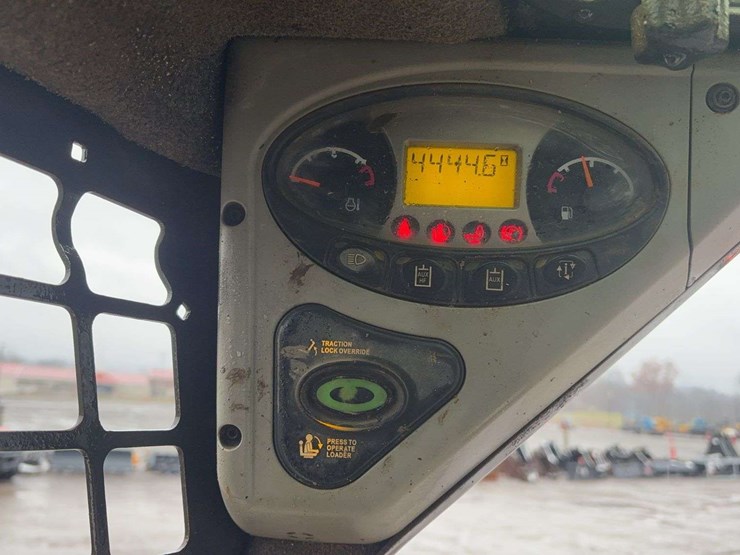 bobcat-t300-image-28