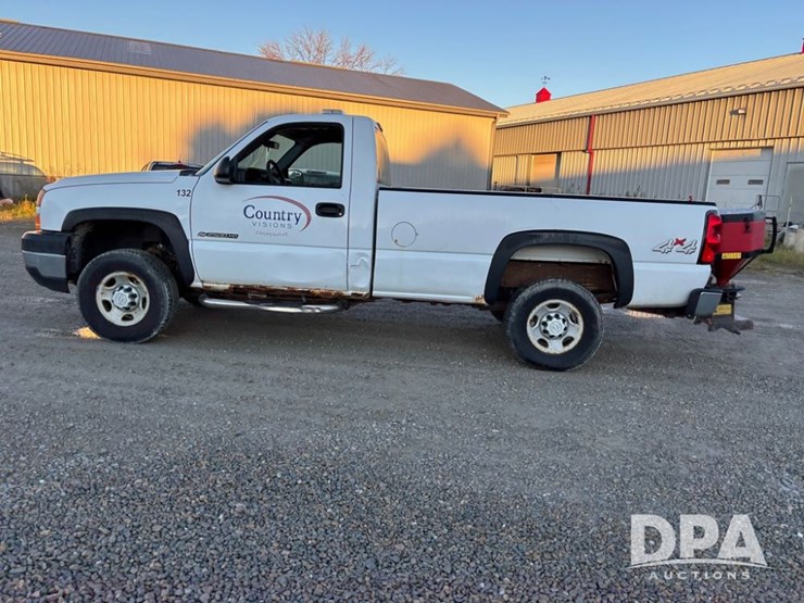 2006-chevrolet-2500hd-image-19