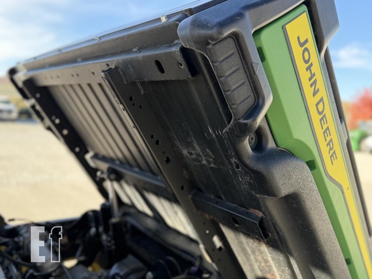 john-deere-gator-xuv-835m-image-23