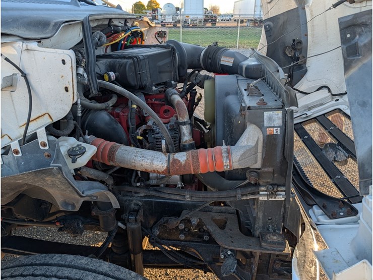 2015-ford-f750-image-19