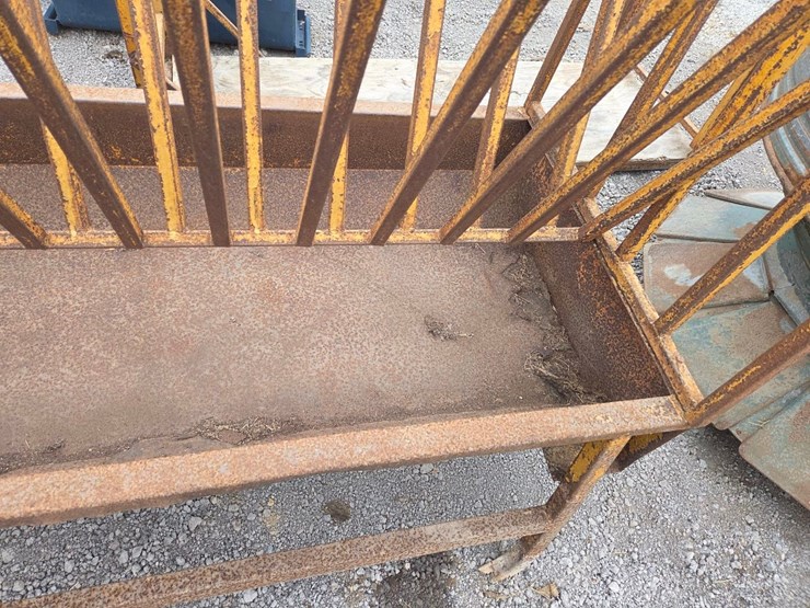 gold-bar-hay/grain-feeder-image-6