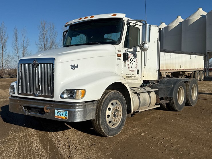 2005-international-9200i-image-1