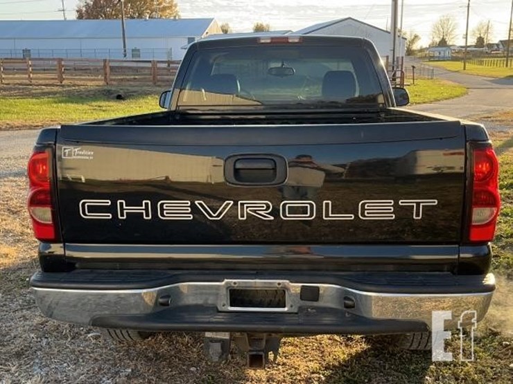 2006-chevrolet-silverado-1500-image-4