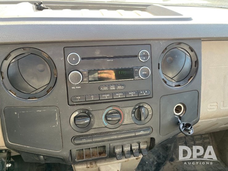 ford-f550-xl-image-46