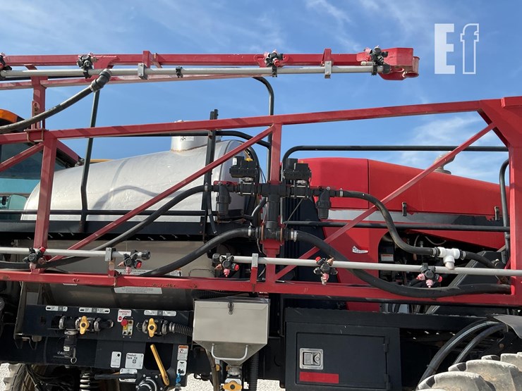 case-ih-patriot-3330-image-30