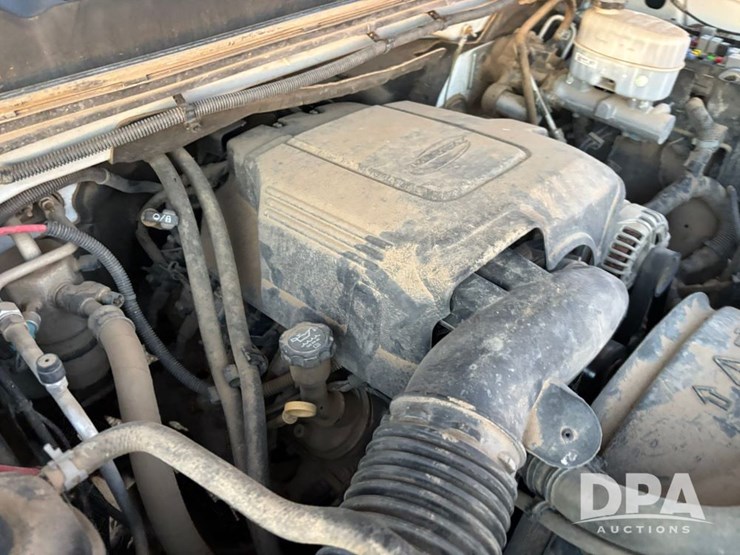 2009-chevrolet-3500hd-image-48