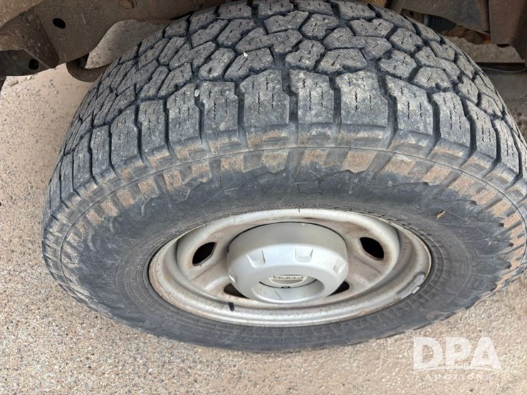 ford-f250-xl-image-24