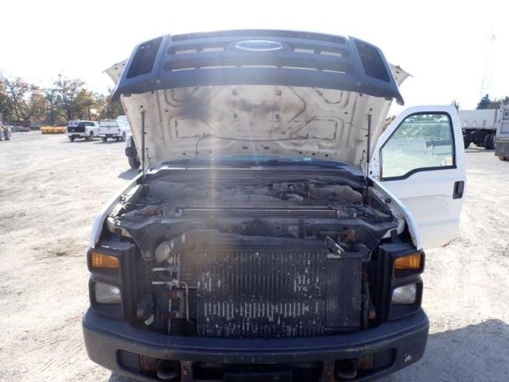 2008-ford-f350-xl-image-10