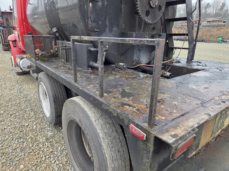 2011-international-durastar-4400-image-30