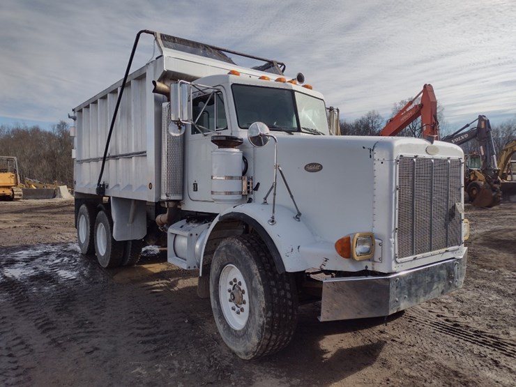 peterbilt-357-image-32