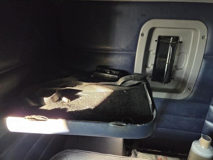 2007-peterbilt-386-image-69