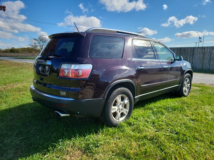 gmc-acadia-slt-image-3