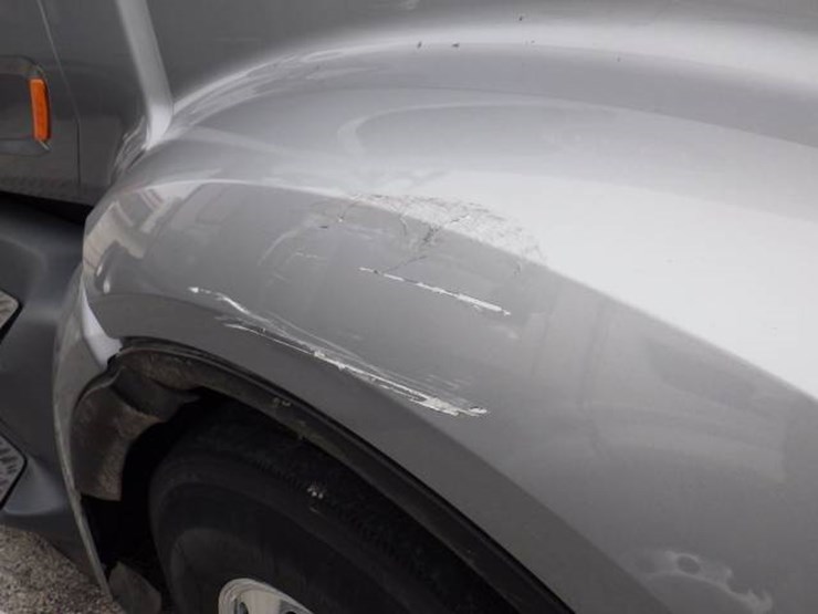 peterbilt-579-image-4